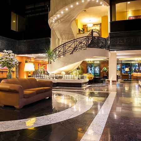 เฟียสตา อเมริกานา มอนเทเรย์ Hotel มอนแตร์เรย์ ภายนอก รูปภาพ