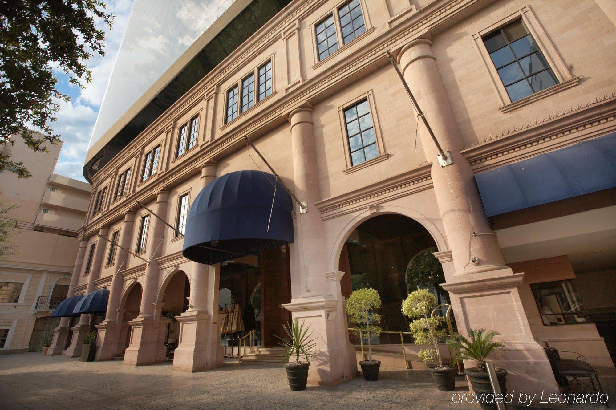 เฟียสตา อเมริกานา มอนเทเรย์ Hotel มอนแตร์เรย์ ภายนอก รูปภาพ